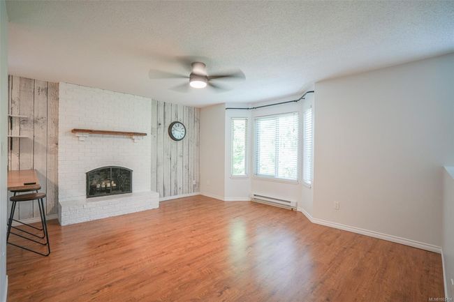 3710 Argyle Way, Townhouse with 3 bedrooms, 1 bathrooms and 1 parking in Port Alberni BC | Image 5
