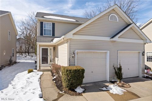 unit-3-585 Birch Hill Dr, Medina, OH, 44256-3412 | Card Image