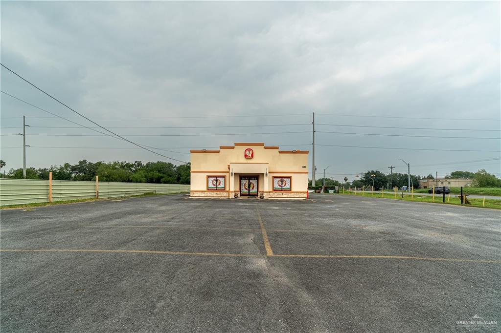 Commercial Sale in Donna
