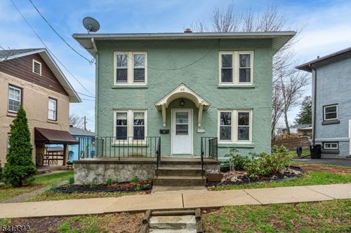 916 Gates St, Phillipsburg, NJ, 08865-2713 | Card Image