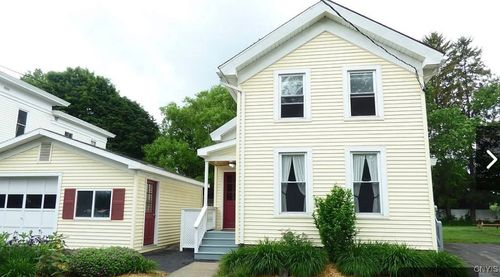 10 Montgomery St, Hamilton, NY, 13346-1002 | Card Image