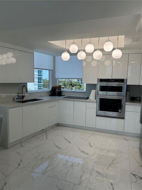 apt-701-3000 Ne 188th St, Aventura, FL, 33180-4113 | Card Image