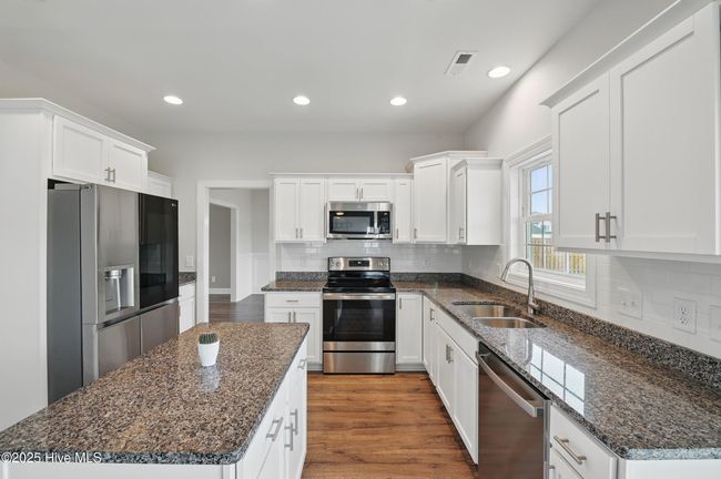 33 Chippewa Ln, House other with 4 bedrooms, 3 bathrooms and 2 parking in Rocky Point NC | Image 6