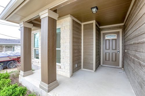 apt-b-20111 Travis Dr, Jonestown, TX, 78645-5151 | Card Image