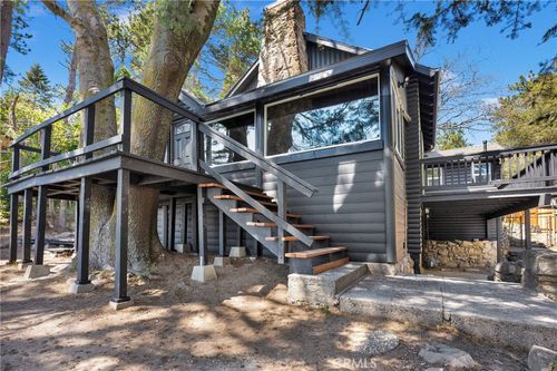 25036 Ocean View Dr, Crestline, CA, 92325 | Card Image