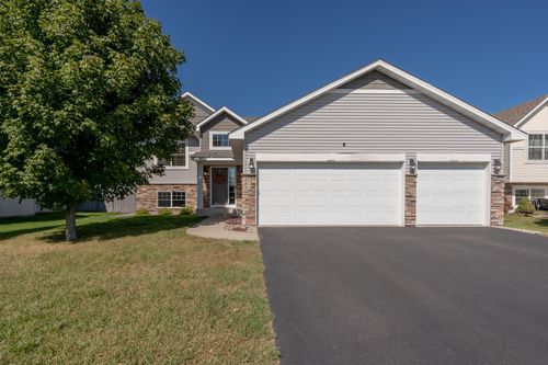 916 Forest Edge Dr, Jordan, MN, 55352-4501 | Card Image