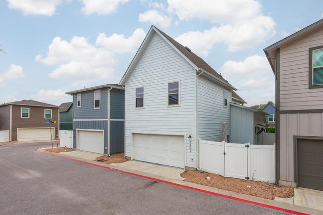 7902 Sutcliffe Dr, House other with 3 bedrooms, 3 bathrooms and 2 parking in Austin TX | Image 17