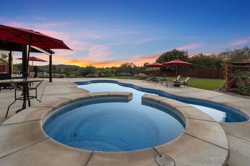 14284 Hacienda Ln, Poway, CA, 92064-2738 | Card Image