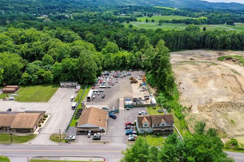 2-300 Beekman Poughquag Rd, Poughquag, NY, 12570-5523 | Card Image