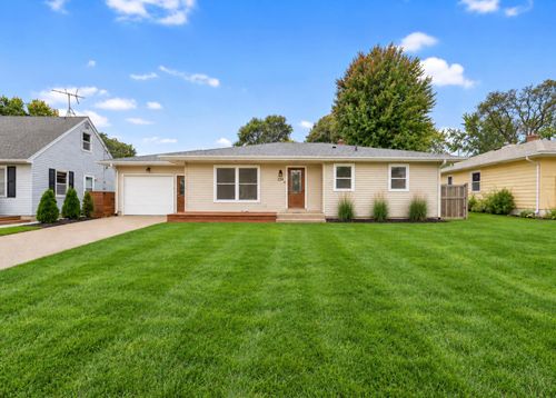 225 12th St S, Hudson, WI, 54016-2003 | Card Image