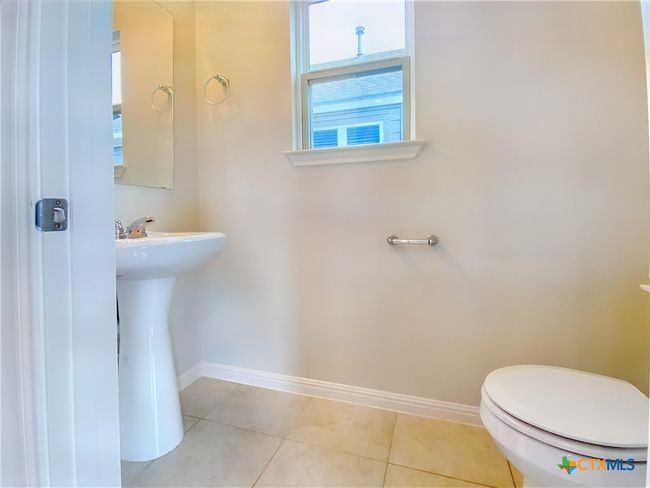 121 Duck Creek Trl, House other with 2 bedrooms, 2 bathrooms and null parking in San Marcos TX | Image 5