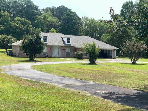 8201 Linda Dr, Pine Bluff, AR, 71603-9159 | Card Image