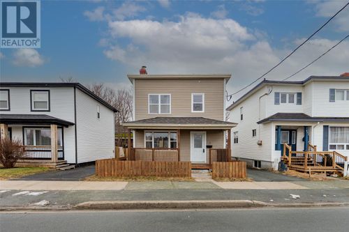 44 Cashin Ave, St. John's, NL, A1E3A8 | Card Image