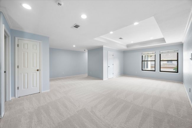 large game room | Image 24