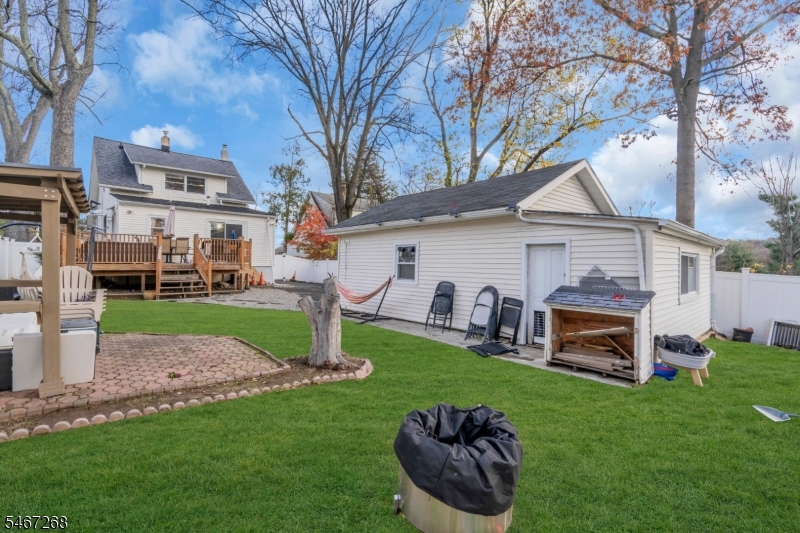 Residential Lease in West Orange Twp. 5