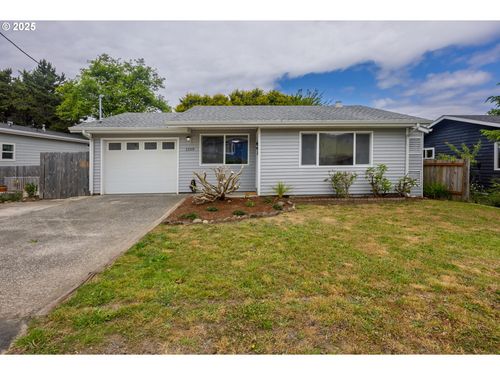 1109 Sw 15th St, Lincoln City, OR, 97367-2310 | Card Image