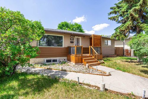 2007 46 St Se, Calgary, AB, T2B1K5 | Card Image