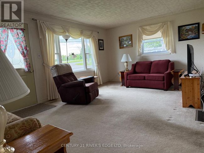 4022 County Rd, House other with 4 bedrooms, 1 bathrooms and 4 parking in Gananoque ON | Image 26
