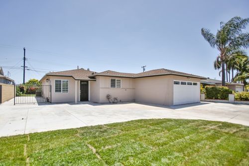 9142 Sabre Ln, Westminster, CA, 92683-5519 | Card Image