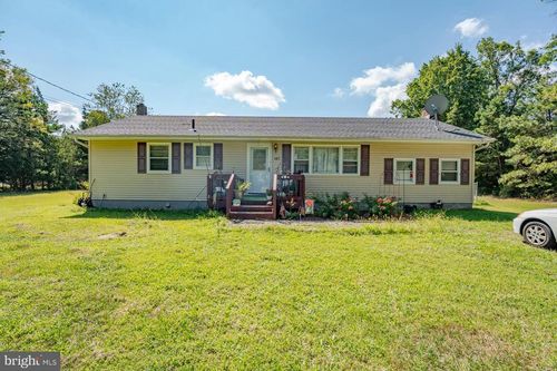 147 Cumberland Ave, Estell Manor, NJ, 08319-1716 | Card Image