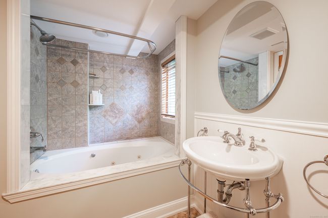 36 Route 39 S, House other with 4 bedrooms, 4 bathrooms and null parking in Sherman CT | Image 29