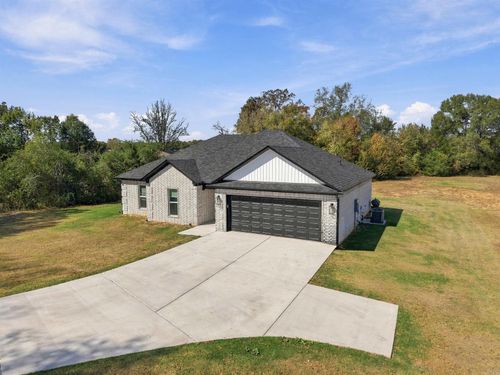 21 Blair Rd, Greenbrier, AR, 72058-9708 | Card Image