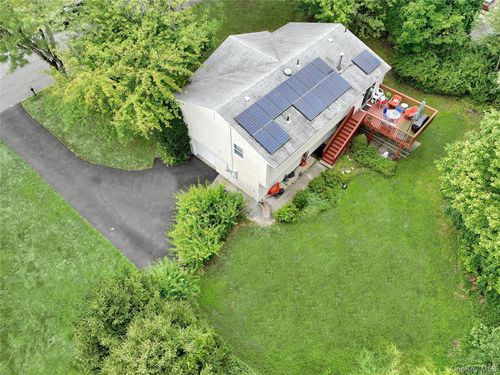 40 Eastbourne Dr, Spring Valley, NY, 10977-6403 | Card Image