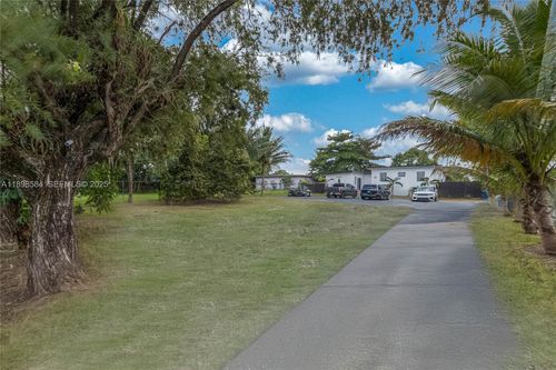 2020 Nw 107th St, Miami, FL, 33167-3815 | Card Image