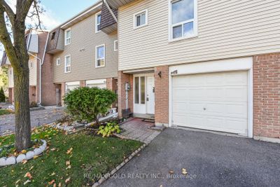 124 Ellerslie Rd, Condo with 3 bedrooms, 2 bathrooms and 2 parking in Brampton ON | Image 2