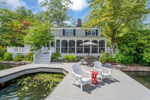 157 Lake End Rd, Newfoundland, NJ, 07435-1207 | Card Image