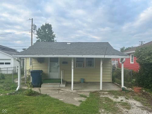 1675 Cherry St, Noblesville, IN, 46060-3027 | Card Image