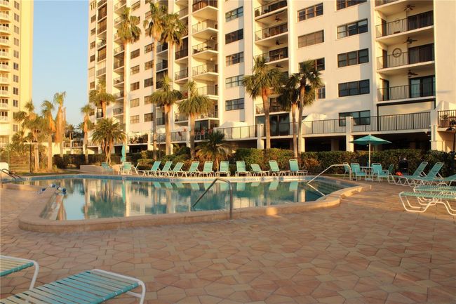 Balcony beach tennis | Image 50