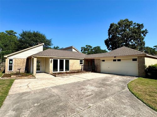 19511 Alinawood Dr, Humble, TX, 77346-1952 | Card Image