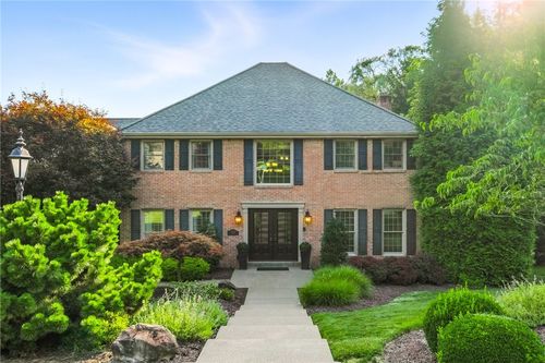 10488 Allante Ct, Gibsonia, PA, 15044-7460 | Card Image