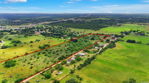 18291 Luckey Rd, Atascosa, TX, 78002-5569 | Card Image