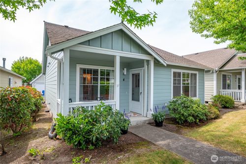 apt-4-161 W Whidbey Ave, Oak Harbor, WA, 98277-5619 | Card Image