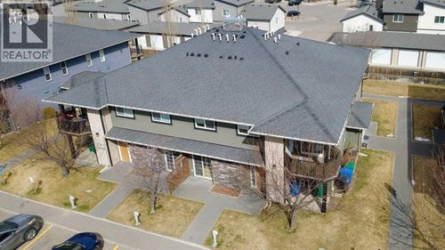 895 Mount Sundance Manor W, Lethbridge, AB, T1J1X7 | Card Image