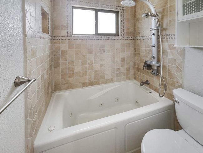 11510 Powder Mill Trl, House other with 4 bedrooms, 2 bathrooms and 2 parking in Austin TX | Image 16
