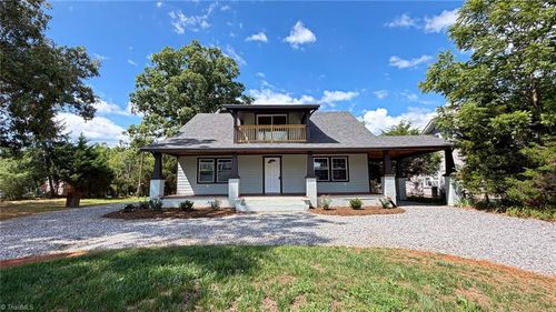 5121 Boone Trl, Millers Creek, NC, 28651-8475 | Card Image