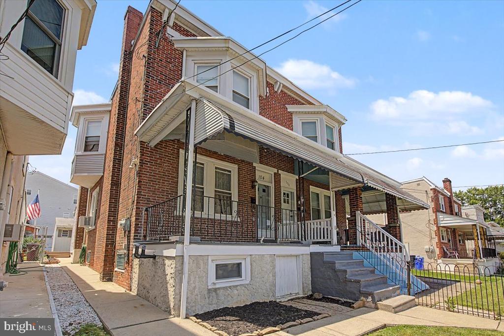 Residential in BRIDGEPORT 2