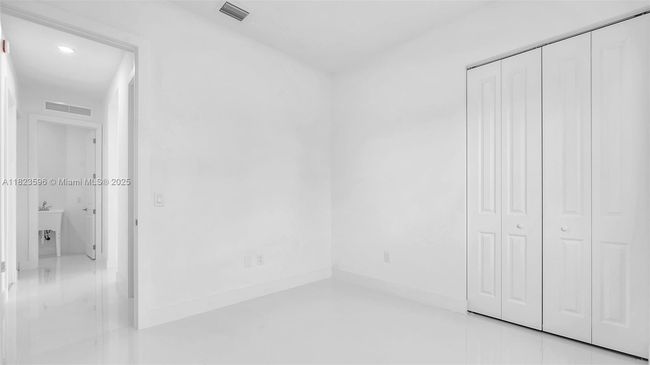 15455 Sw 232 Nd St, House other with 5 bedrooms, 4 bathrooms and null parking in Miami FL | Image 24