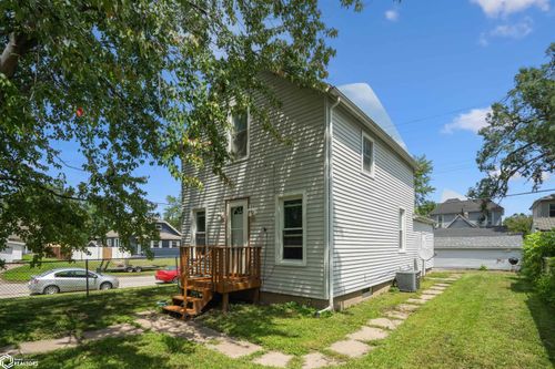 900 S 10th St, Burlington, IA, 52601-5910 | Card Image