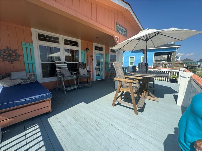 2021 Vista Dr, House other with 2 bedrooms, 2 bathrooms and 3 parking in Crystal Beach TX | Image 13