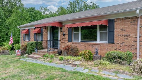 475 Hendren Road, Moravian Falls, NC, 28654 | Card Image