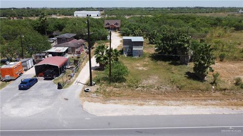 1733 S Salinas St, Donna, TX, 78537-9439 | Card Image