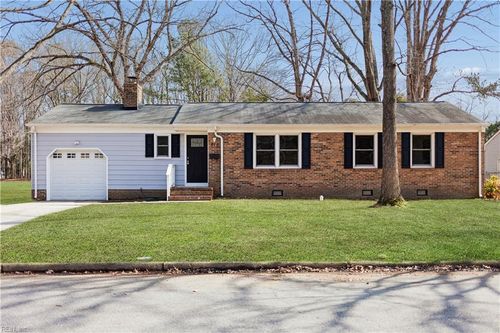 616 Martire Cir, Newport News, VA, 23601-1821 | Card Image