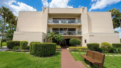 115-5190 Las Verdes Cir, Delray Beach, FL, 33484-8070 | Card Image