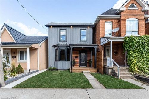 15 Century St, Hamilton, ON, L8L1V7 | Card Image