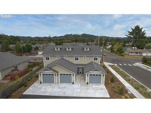 1593 37th St, Florence, OR, 97439-9088 | Card Image