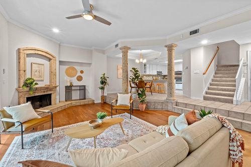 apt-205-1000 Liberty Park Dr, Austin, TX, 78746-6835 | Card Image